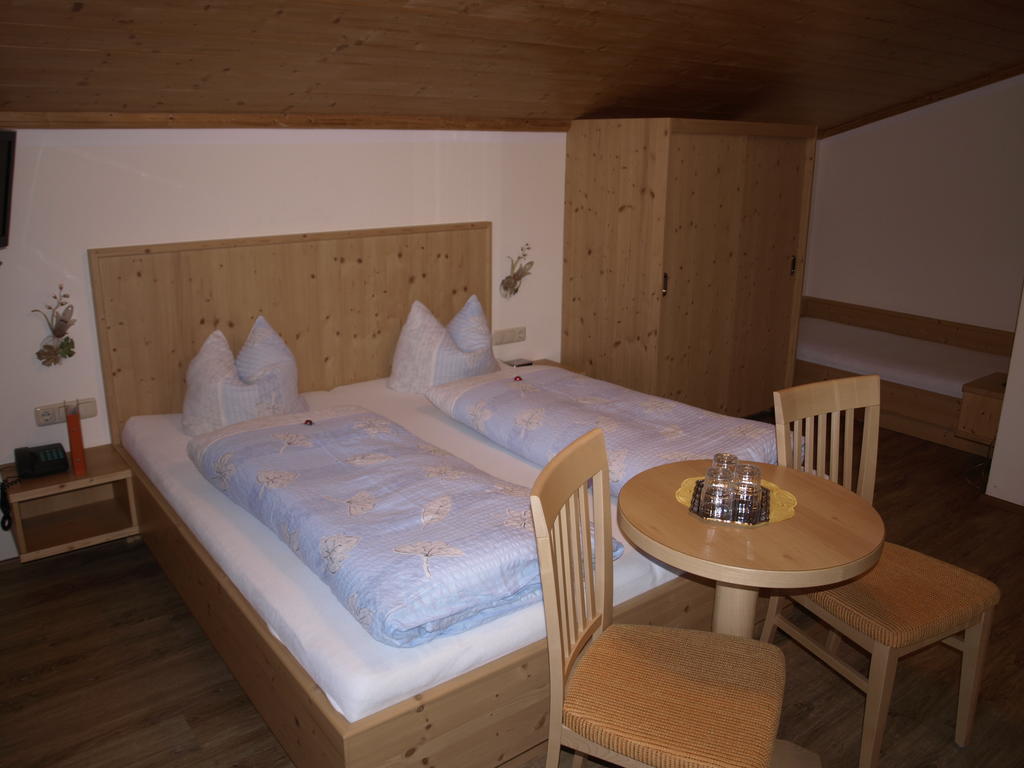 Haus Binder Hotel Ried im Zillertal Quarto foto